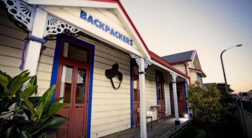 Stables Lodge Backpackers Napier Esterno foto