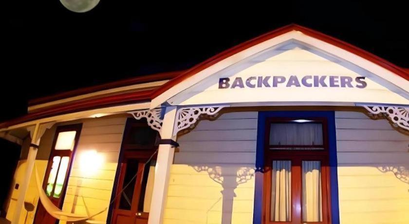 Stables Lodge Backpackers Napier Esterno foto